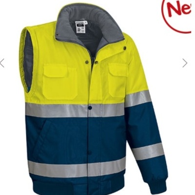 Colete de alta visibilidade amarelo e azul com faixas refletoras prateadas e bolsos no peito