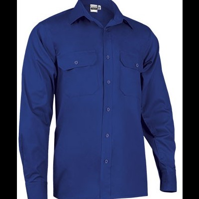 Camisa azul de manga comprida com bolsos e botões