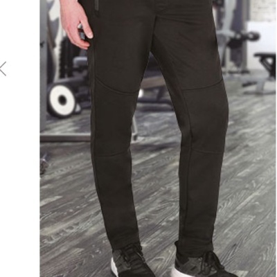 Calças desportivas pretas usadas na academia