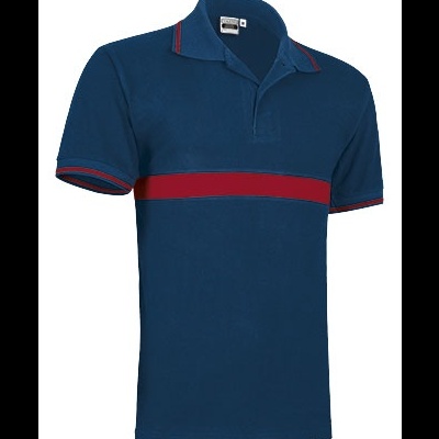 Polo azul com risca horizontal vermelha