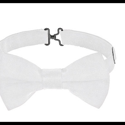 Gravata borboleta branca com fecho metálico preto