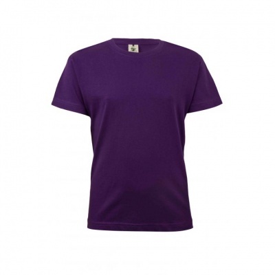 T-shirt roxa de mangas curtas com etiqueta na gola