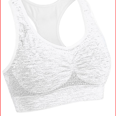 Top desportivo branco com textura brilhante e alças largas