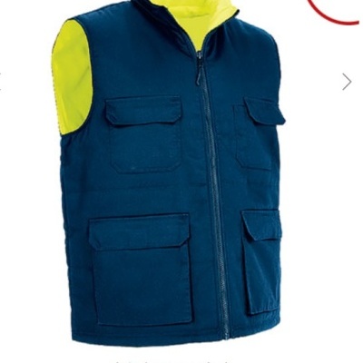 Colete reversível azul escuro com interior amarelo e quatro bolsos