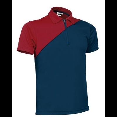 Polo bicolor vermelho e azul escuro com fecho de correr, em fundo branco