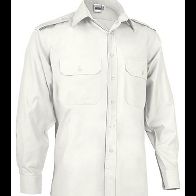 Camisa branca de manga comprida com bolsos e ombreiras