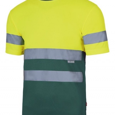 T-shirt de trabalho amarela fluorescente e verde com faixas refletoras cinza.