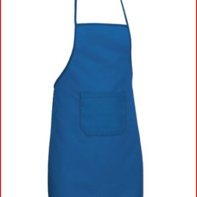 Avental azul com bolso frontal sobre fundo branco