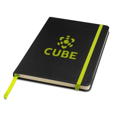 Caderno preto com elástico e texto verde limão CUBE