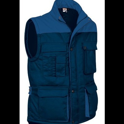 Colete masculino azul com vários bolsos e gola alta