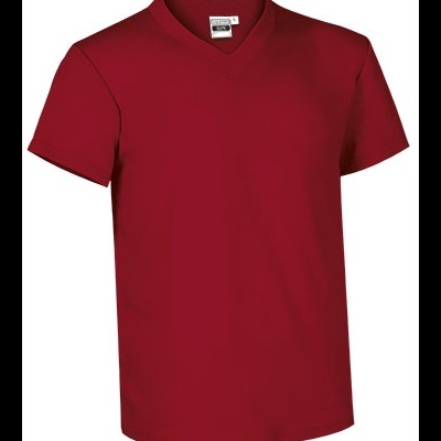 T-shirt vermelha de gola V com etiqueta interior visível