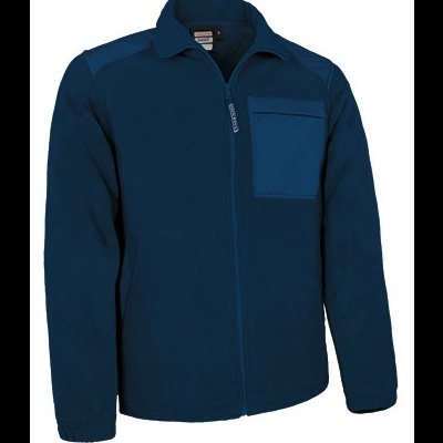 Casaco azul escuro com fecho e bolso no peito.