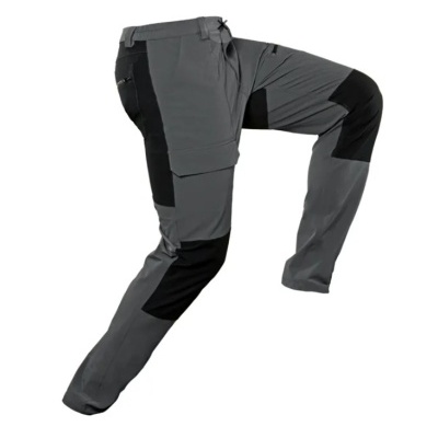 Calças desportivas cinza e pretas em fundo branco