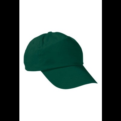 Boné verde escuro com aba curva sobre fundo branco