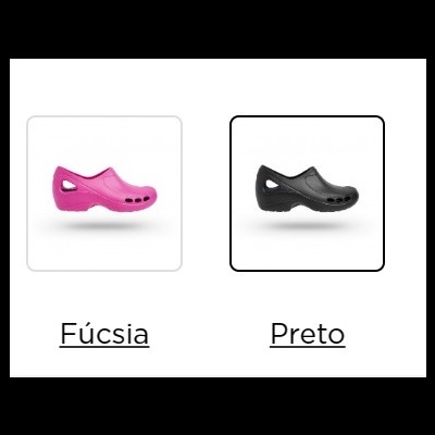 Sapatos tipo sabot fúcsia e preto em fundo branco