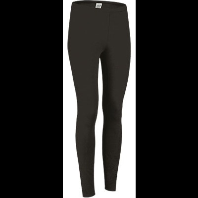 Leggings pretas de tecido liso com etiqueta branca na cintura.