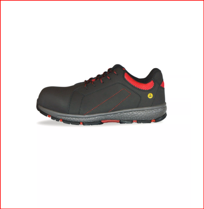 Ténis desportivo preto com detalhes vermelhos e sola cinza texturada