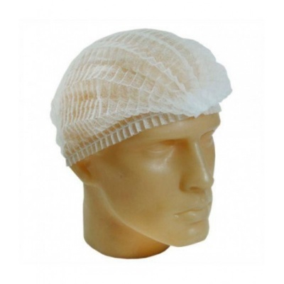 Touca descartável de rede branca num manequim.