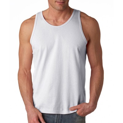 Camisola de alças branca para homem em fundo branco