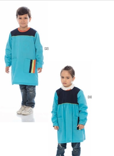 Crianças com aventais azuis e detalhes coloridos em fundo branco