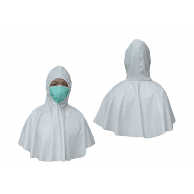 Capa protetora branca com capuz e máscara verde em fundo branco