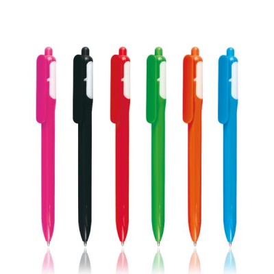 Seis esferográficas coloridas alinhadas