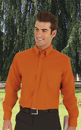 Camisa masculina laranja manga comprida com bolso