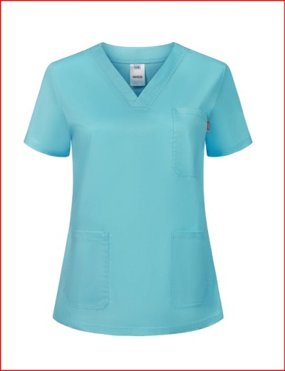 Blusa médica feminina azul clara com bolsos e decote em V