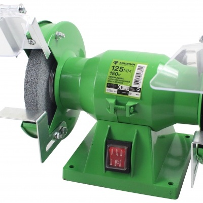 Afiadora de bancada verde com rodas abrasivas cinzentas e proteções transparentes