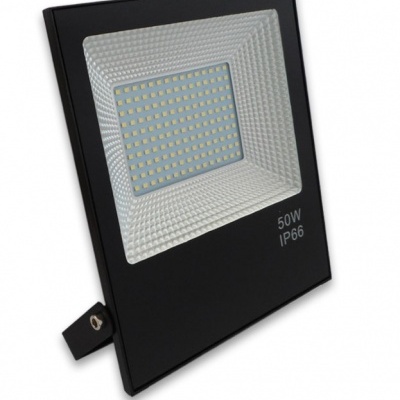 Refletor LED quadrado preto com painel branco e LEDs amarelos