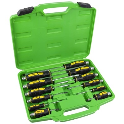 Conjunto de chaves de fendas com cabos preto e amarelo numa caixa verde aberta