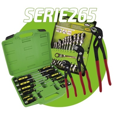 Conjunto de ferramentas com chaves de fendas, chaves de bocas e alicates em estojo verde e caixa amarela.