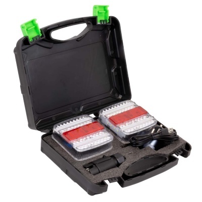 Conjunto de luzes de sinalização em caixa preta com fechos verdes