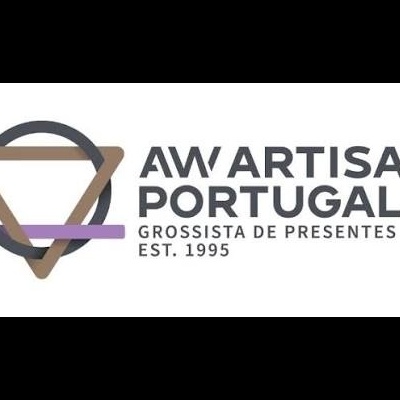 Logótipo AW ARTISAN PORTUGAL com triângulo entrelaçado e texto em fundo branco