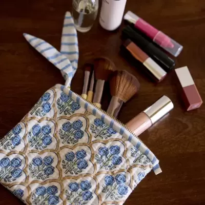 Conjunto&#x20;de&#x20;2&#x20;Bolsas&#x20;-&#x20;Algod&#x00E3;o&#x20;Org&#x00E2;nico&#x20;&#x7C;&#x20;Floral&#x20;&#x00CD;ndigo