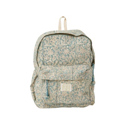 Mochila de tecido azul com padrão floral bege e etiqueta BONHEUR DU JOUR