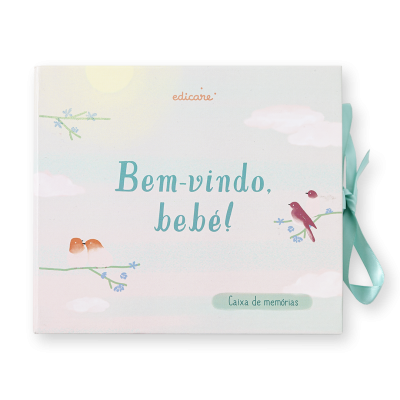 Caixa de memórias para bebé com ilustrações de pássaros e flores, texto Bem-vindo, bebê! e fita azul