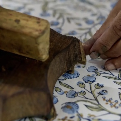 Folha&#x20;de&#x20;Papel&#x20;de&#x20;Embrulho&#x20;&#x7C;&#x20;P&#x00E1;ssaro&#x20;Azul