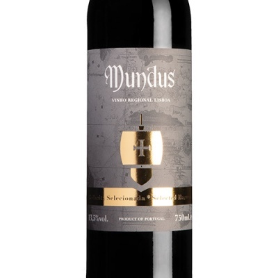 Garrafa de vinho tinto Mundus com rótulo cinzento e dourado