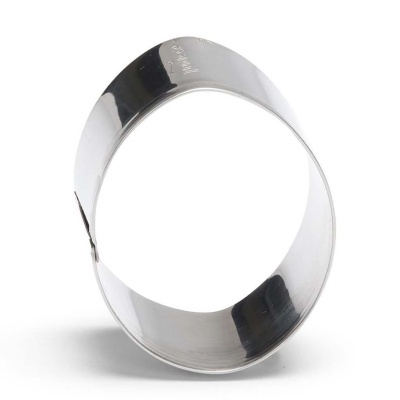 Aro redondo de metal inoxidável polido