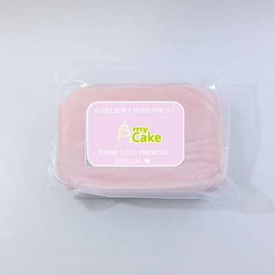 Pasta rosa para cobrir bolos com etiqueta My Cake
