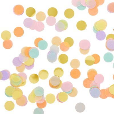 Confetes redondos coloridos em tons pastel sobre fundo branco