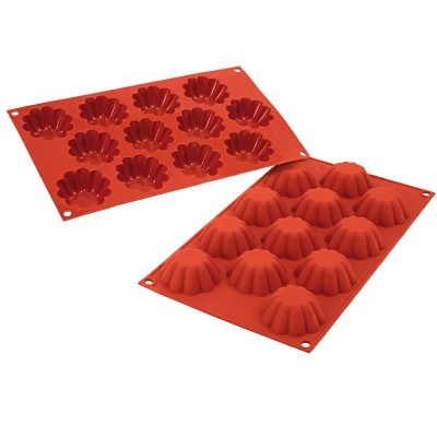 Formas de silicone vermelhas para bolos com 12 cavidades florais