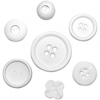 Seis botões brancos de plástico de vários tamanhos e formas