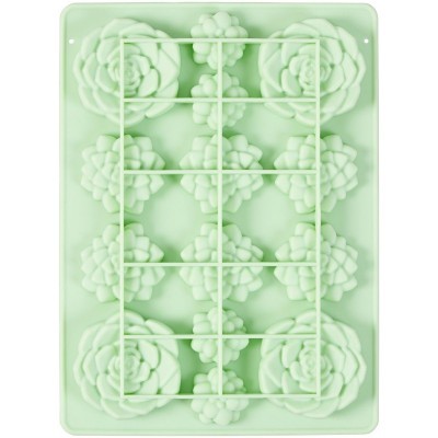 Forma de silicone verde claro com moldes de flores e suculentas em relevo