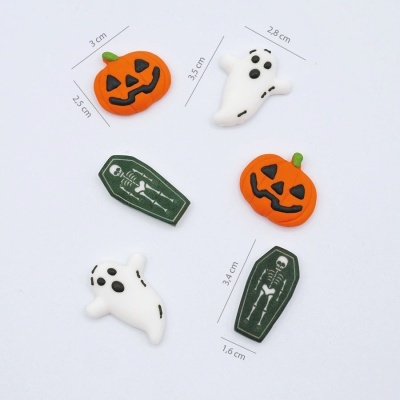 Ímanes pequenos de Halloween com abóboras, fantasmas e caixões, com dimensões indicadas.