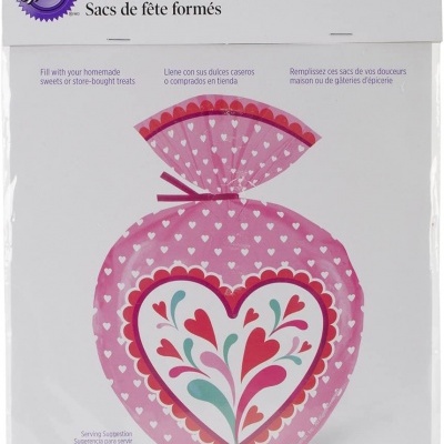 Pacote de sacos para festa em forma de coração rosa com corações brancos.