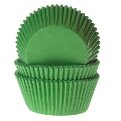 Forminhas de papel verde para cupcakes empilhadas