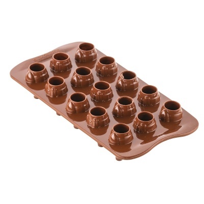 Forma de silicone castanha com 15 cavidades para bombons
