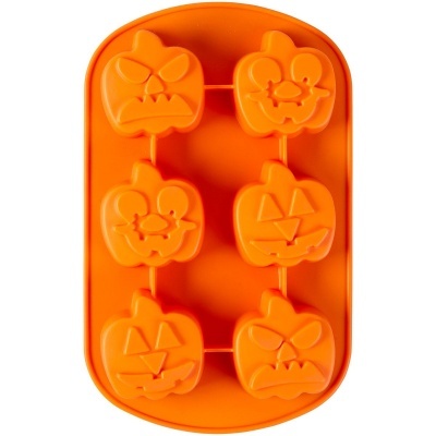Forma de silicone laranja com cavidades em forma de abóboras de Halloween